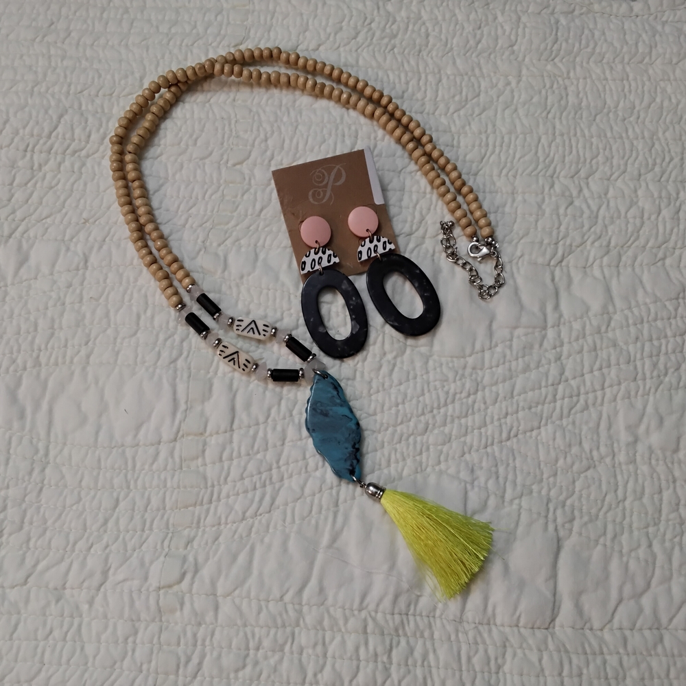 Plunder Pink and Black Earrings with Necklace Set